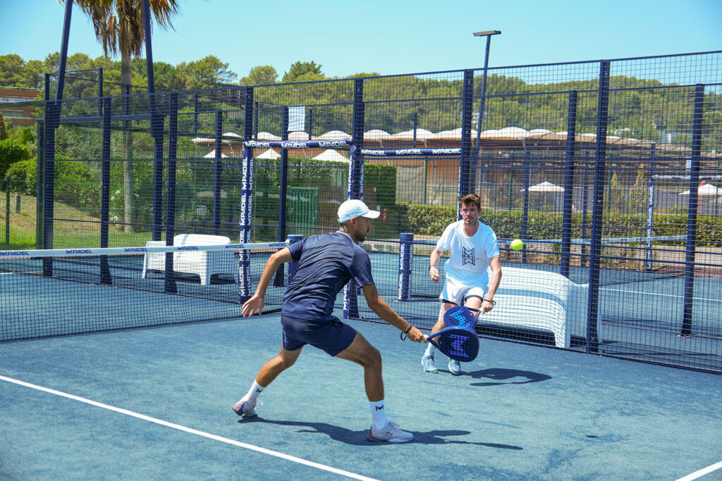 2 PADEL PLAYERS IN M PADEL FRENCH RIVIERA